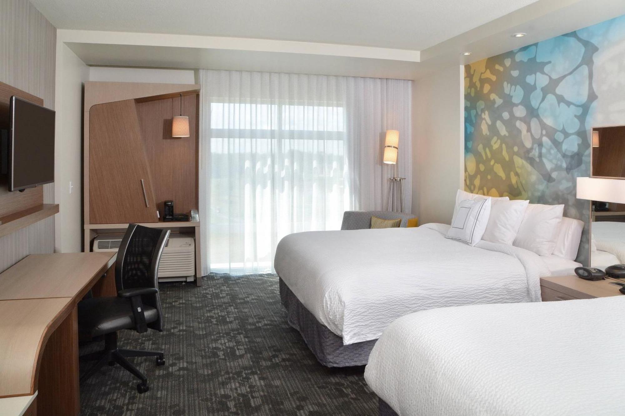 Courtyard By Marriott Youngstown Canfield Exterior photo
